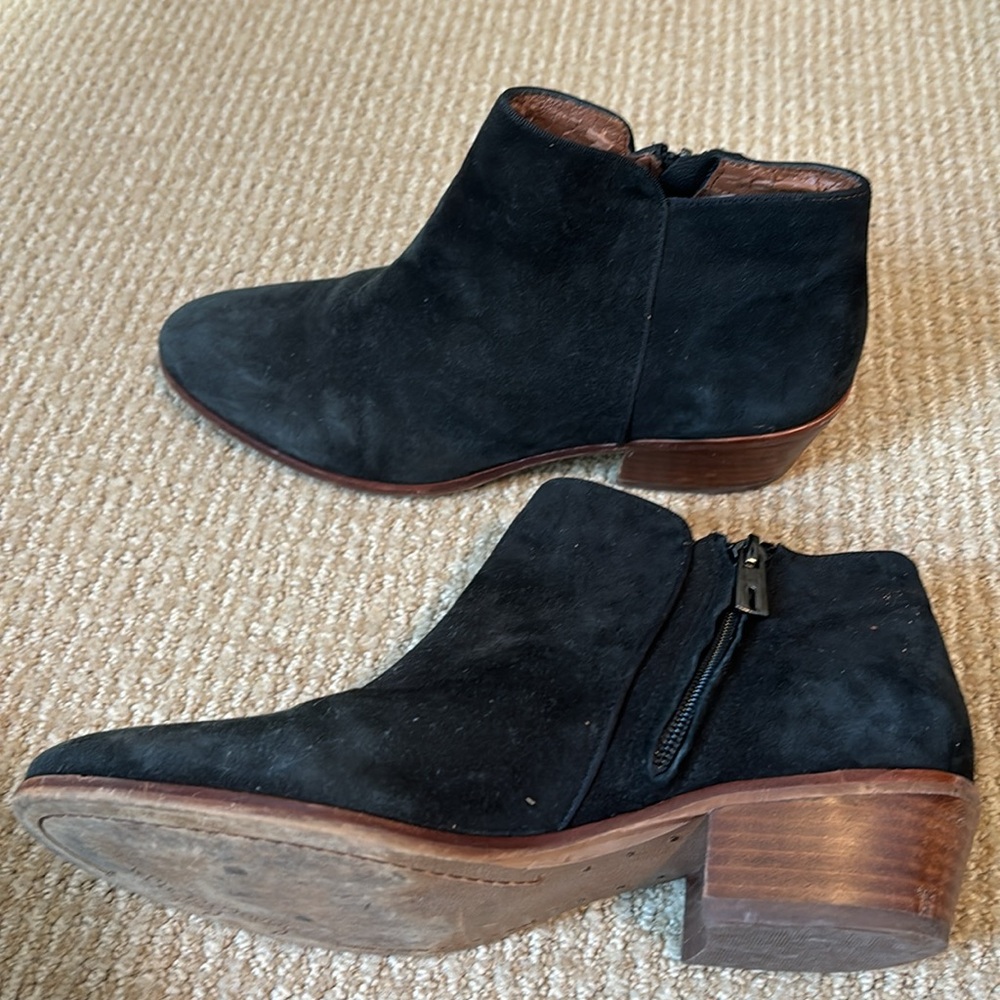 Sam Edelman Petty boot black suede size 7 , a classic ankle boot! Good used